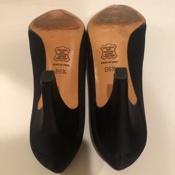 Bottega Veneta Pumps with Signature Weave - Picture 7 of 9